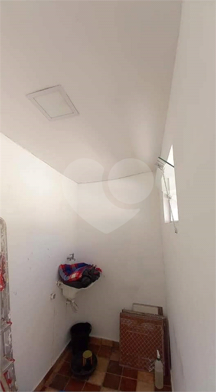 SOBRADO COMERCIAL 4 SUÍTES - LAVABO E 1 VAGA DE GARAGEM PARA LOCAÇÃO EM PERDIZES