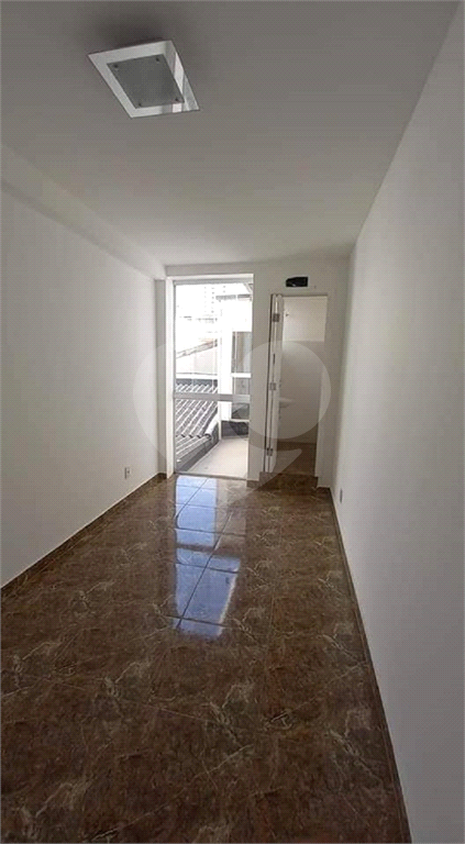 SOBRADO COMERCIAL 4 SUÍTES - LAVABO E 1 VAGA DE GARAGEM PARA LOCAÇÃO EM PERDIZES