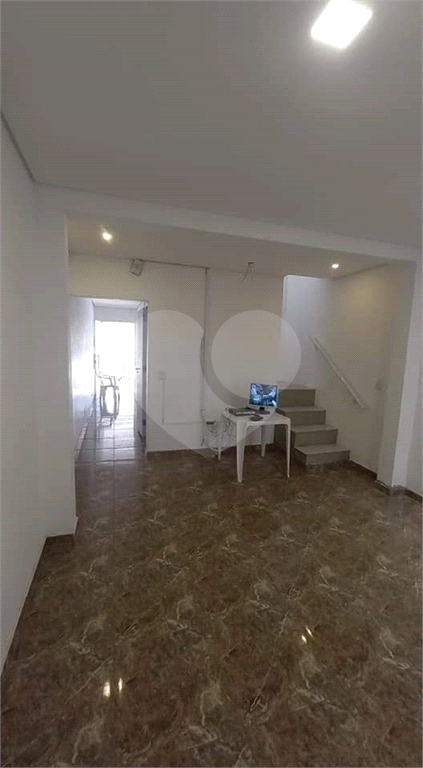 SOBRADO COMERCIAL 4 SUÍTES - LAVABO E 1 VAGA DE GARAGEM PARA LOCAÇÃO EM PERDIZES