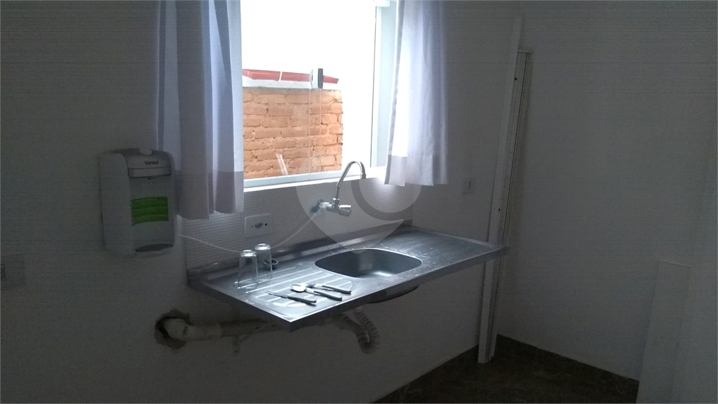 SOBRADO COMERCIAL 4 SUÍTES - LAVABO E 1 VAGA DE GARAGEM PARA LOCAÇÃO EM PERDIZES