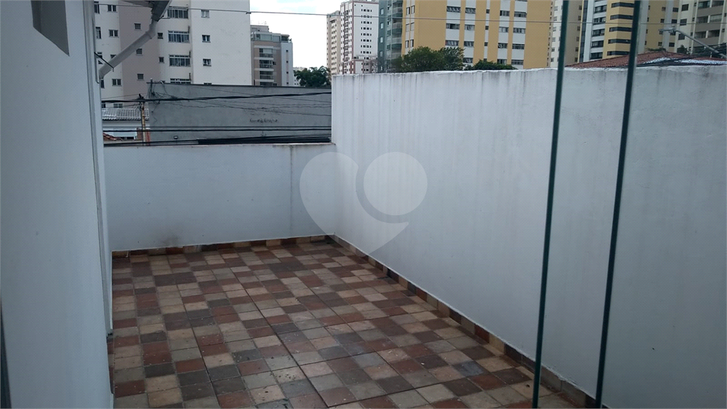 SOBRADO COMERCIAL 4 SUÍTES - LAVABO E 1 VAGA DE GARAGEM PARA LOCAÇÃO EM PERDIZES