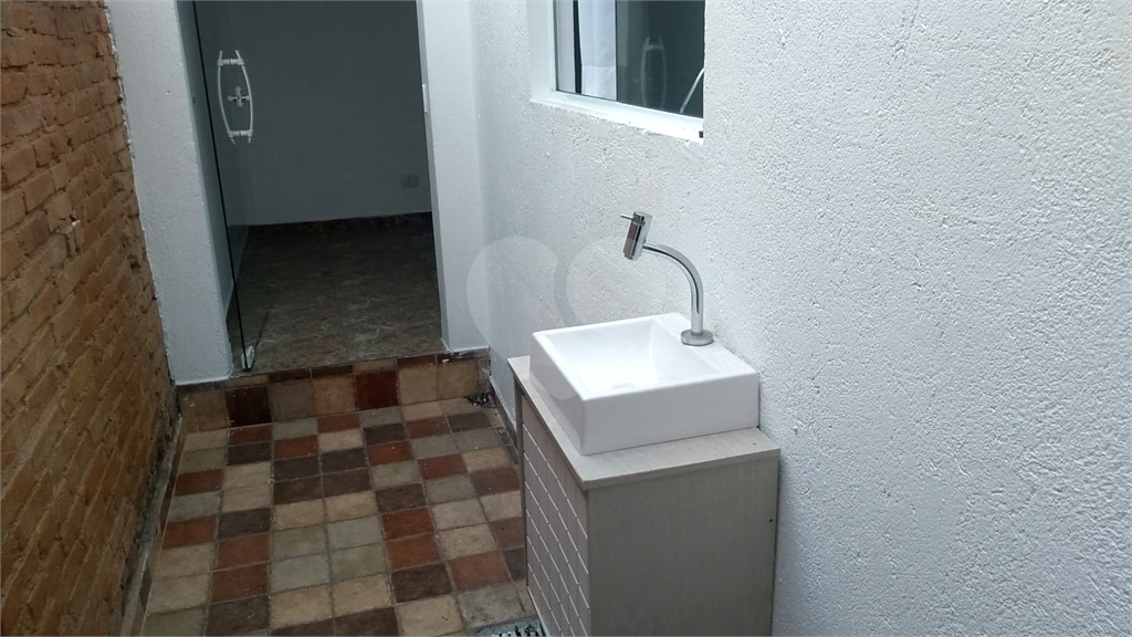SOBRADO COMERCIAL 4 SUÍTES - LAVABO E 1 VAGA DE GARAGEM PARA LOCAÇÃO EM PERDIZES