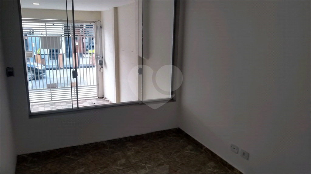 SOBRADO COMERCIAL 4 SUÍTES - LAVABO E 1 VAGA DE GARAGEM PARA LOCAÇÃO EM PERDIZES