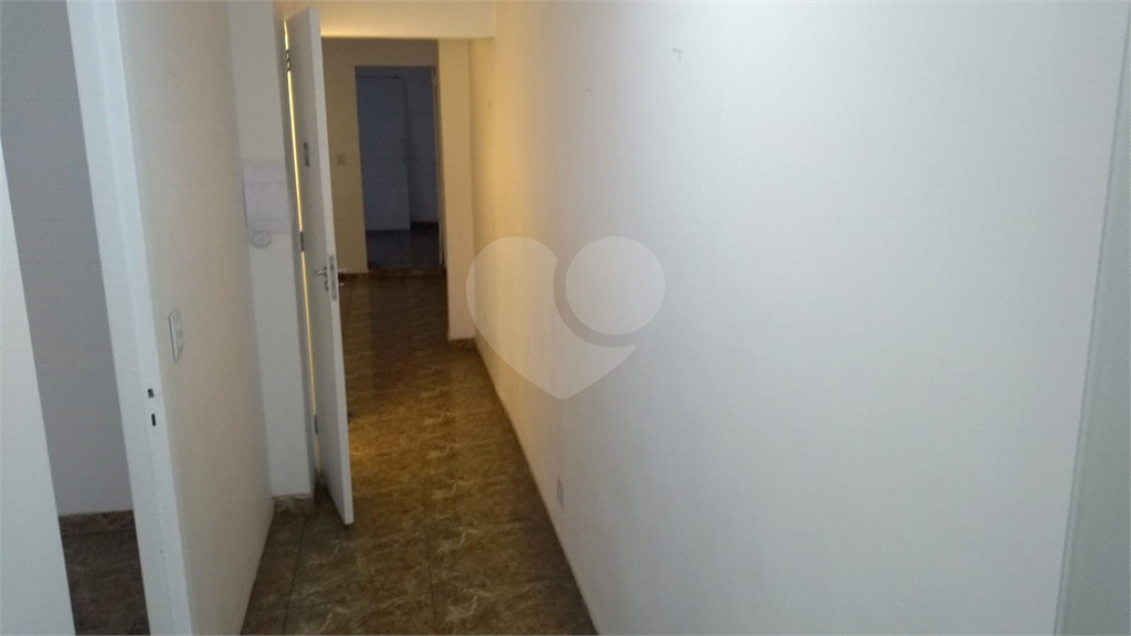 SOBRADO COMERCIAL 4 SUÍTES - LAVABO E 1 VAGA DE GARAGEM PARA LOCAÇÃO EM PERDIZES