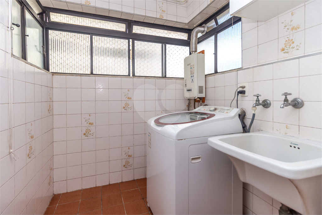Apartamento - Saúde - 3 Dormitórios/Quartos - 1 Suíte - 2 Banheiros - 1 Vaga