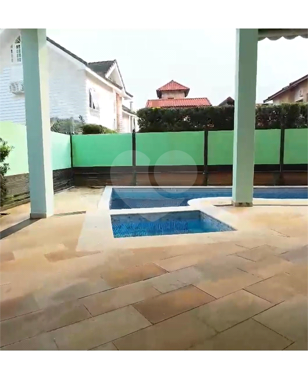 Lindo e amplo sobrado no Residencial Bougainville na Região de Peruíbe
