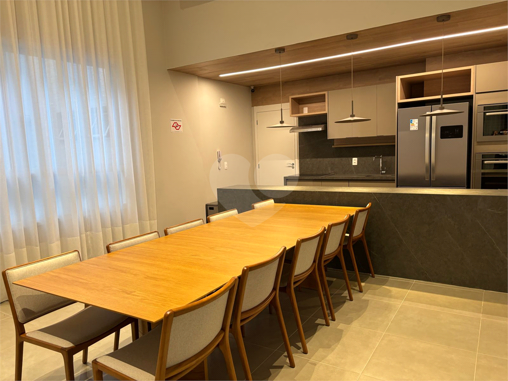Studio novo, decorado e próximo ao Metro Praça da Árvore