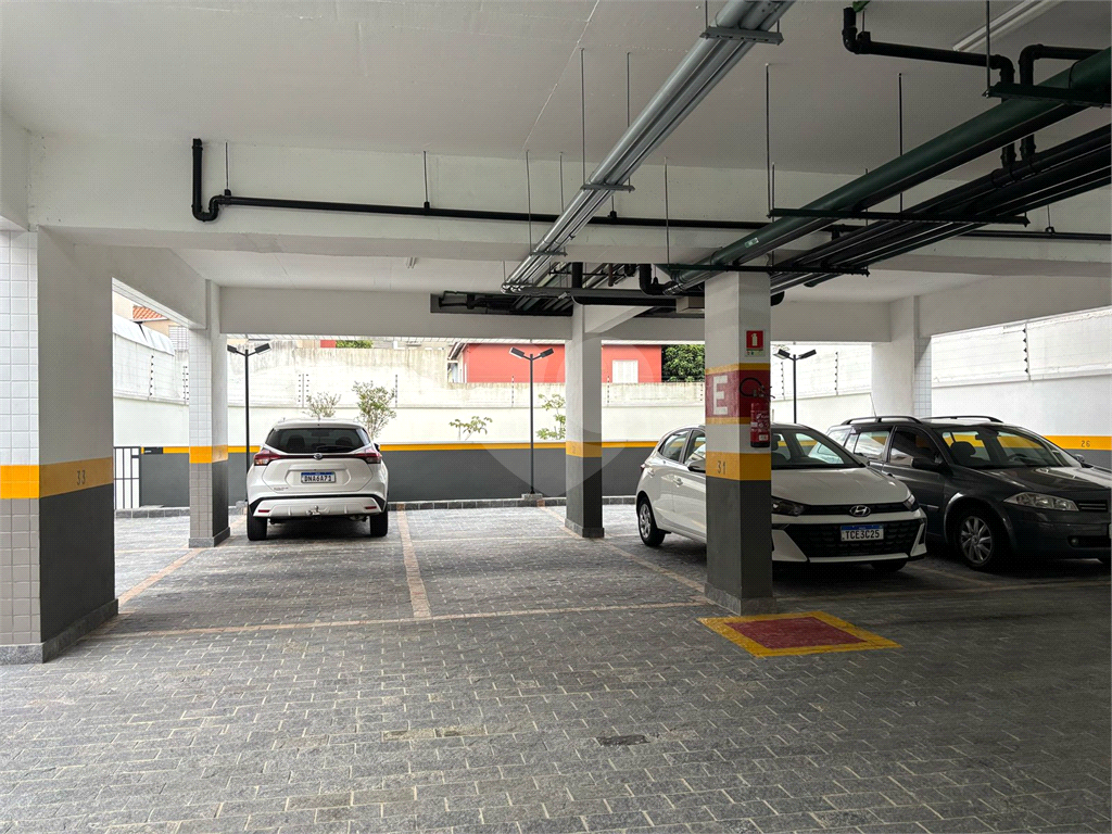Studio novo, decorado e próximo ao Metro Praça da Árvore