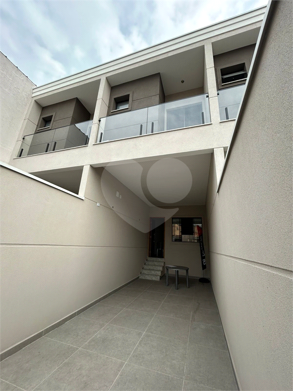 Sobrado novo à venda 115, Vila Guilherme, 115m², 3 suítes, 2 vagas e próximo ao metrô. 