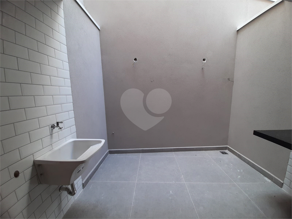 Sobrado novo à venda 115, Vila Guilherme, 115m², 3 suítes, 2 vagas e próximo ao metrô. 