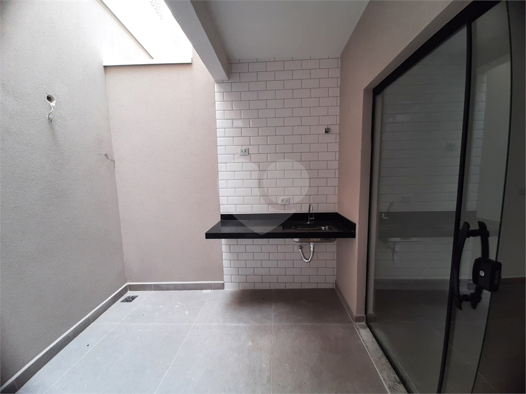 Sobrado novo à venda 115, Vila Guilherme, 115m², 3 suítes, 2 vagas e próximo ao metrô. 