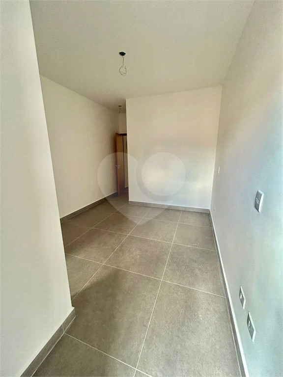 Sobrado novo à venda 115, Vila Guilherme, 115m², 3 suítes, 2 vagas e próximo ao metrô. 