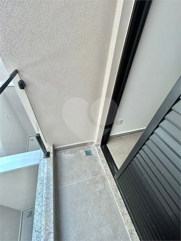 Sobrado novo à venda 115, Vila Guilherme, 115m², 3 suítes, 2 vagas e próximo ao metrô. 