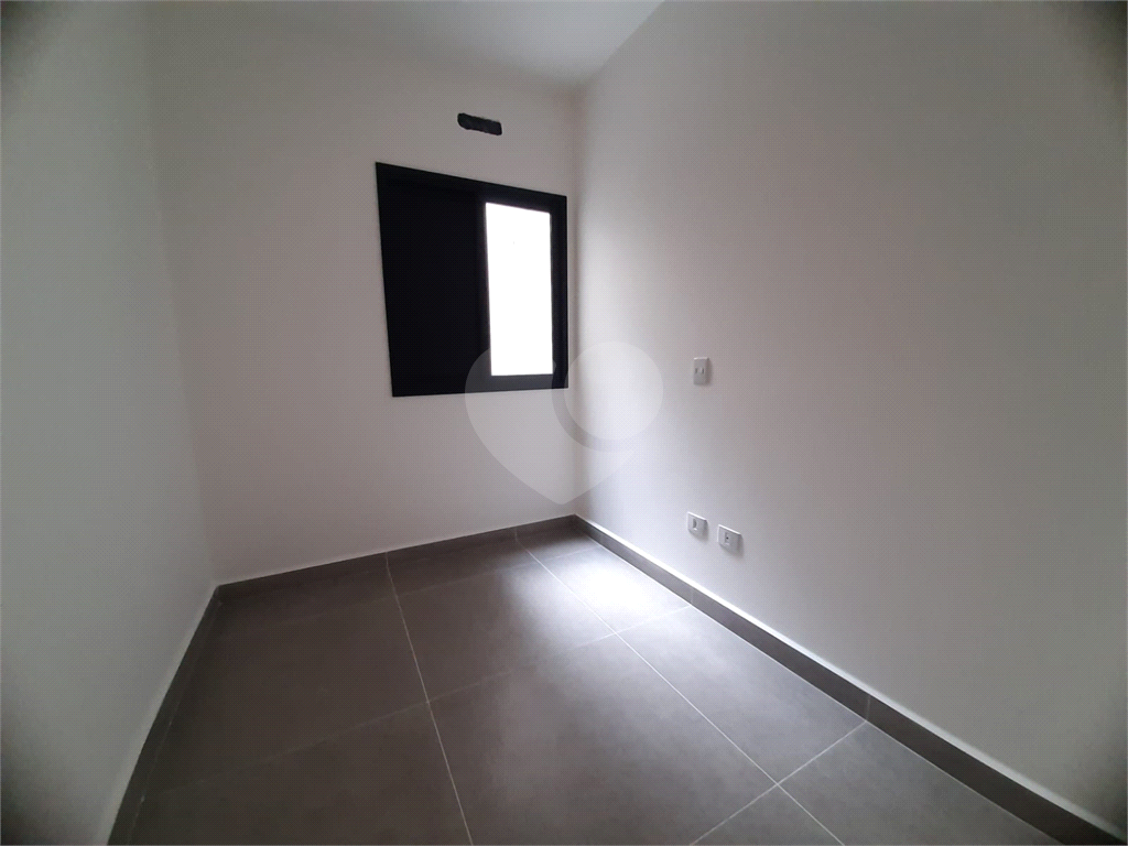 Sobrado novo à venda 115, Vila Guilherme, 115m², 3 suítes, 2 vagas e próximo ao metrô. 