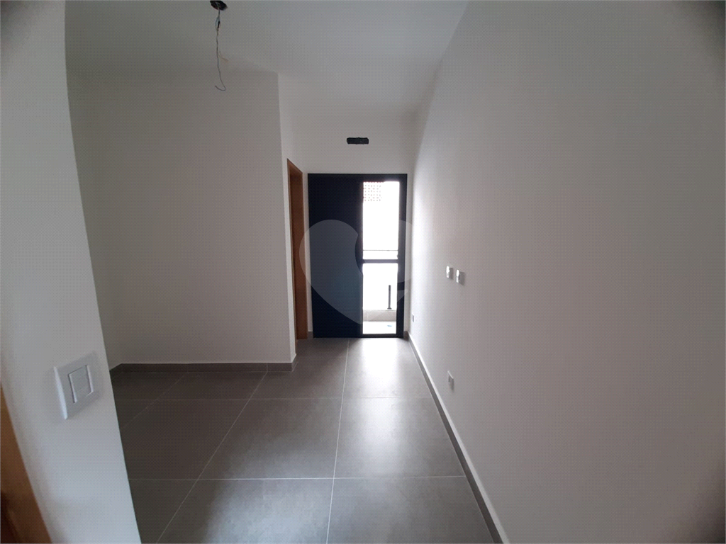 Sobrado novo à venda 115, Vila Guilherme, 115m², 3 suítes, 2 vagas e próximo ao metrô. 