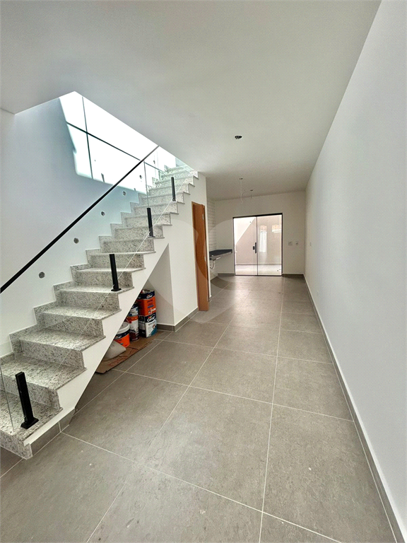 Sobrado novo à venda 115, Vila Guilherme, 115m², 3 suítes, 2 vagas e próximo ao metrô. 