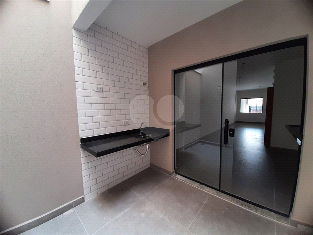 Sobrado novo à venda 115, Vila Guilherme, 115m², 3 suítes, 2 vagas e próximo ao metrô. 