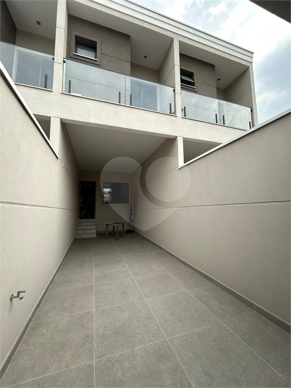 Sobrado novo à venda 115, Vila Guilherme, 115m², 3 suítes, 2 vagas e próximo ao metrô. 