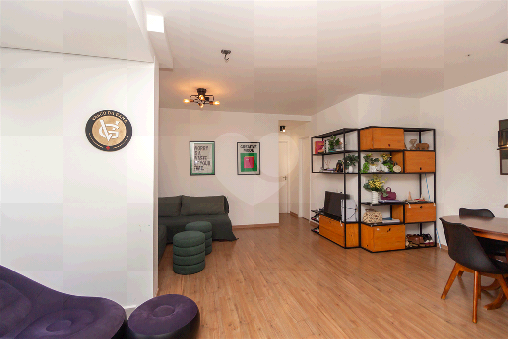 Apartamento -Saúde - 2 Dormitórios - 1 Suíte - 2 Banheiros - 2 Vagas