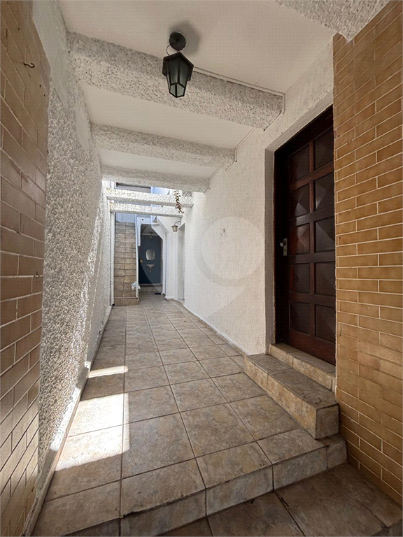 Sobrado à venda e aluguel com 2 quartos, 100m² - Foto 12