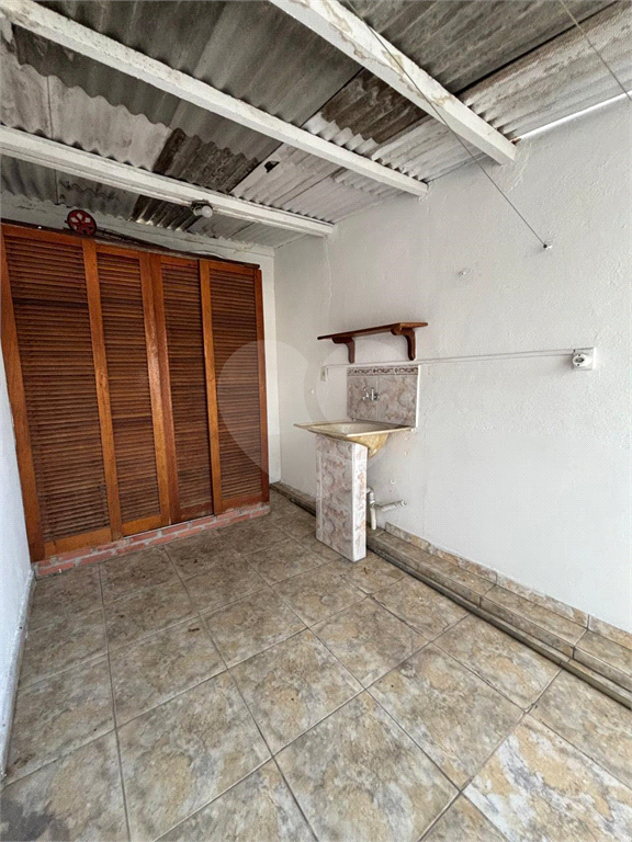 Sobrado à venda e aluguel com 2 quartos, 100m² - Foto 15