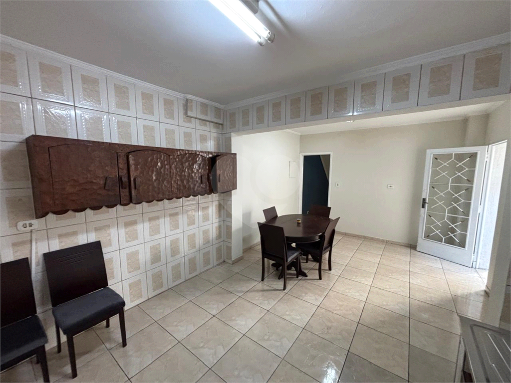Sobrado à venda e aluguel com 2 quartos, 100m² - Foto 6