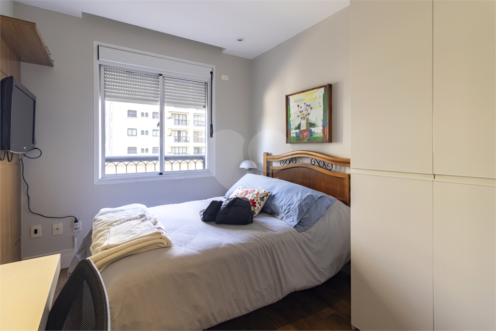 Venda de Apartamento novo em Pinheiros com 2 suítes e 2 vagas