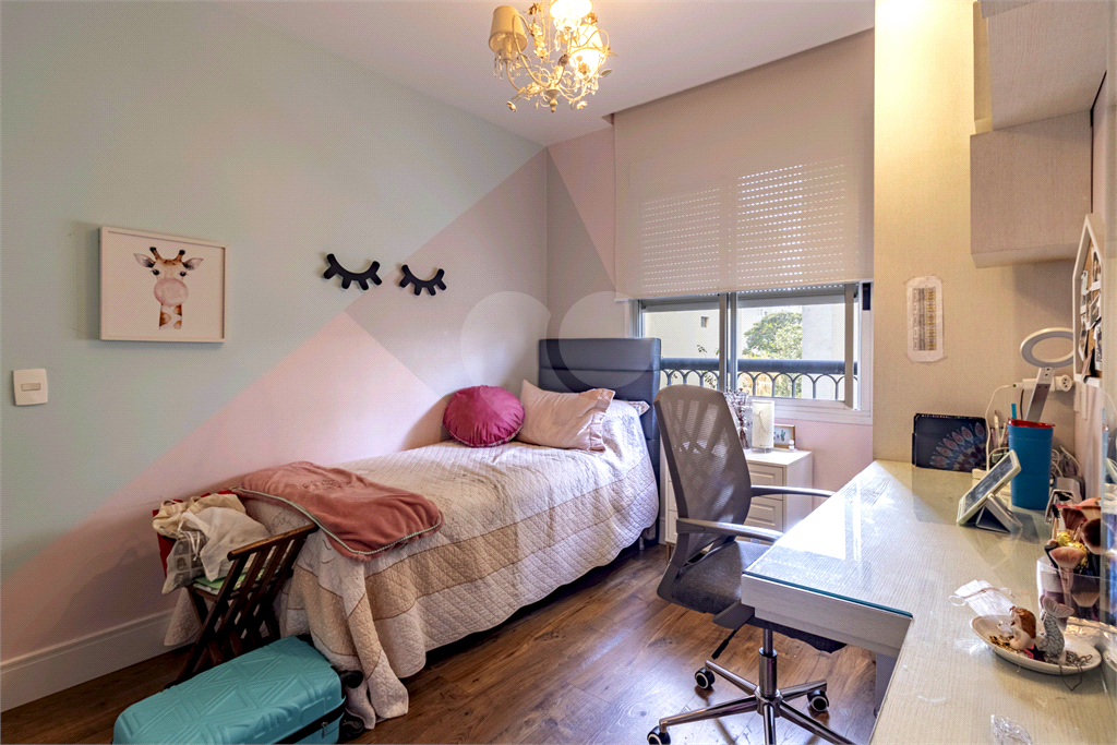 Venda de Apartamento novo em Pinheiros com 2 suítes e 2 vagas