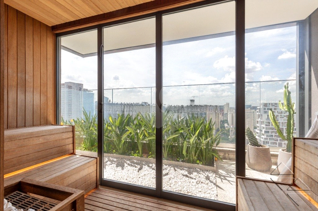 Venda de Apartamento novo em Pinheiros com 2 suítes e 2 vagas