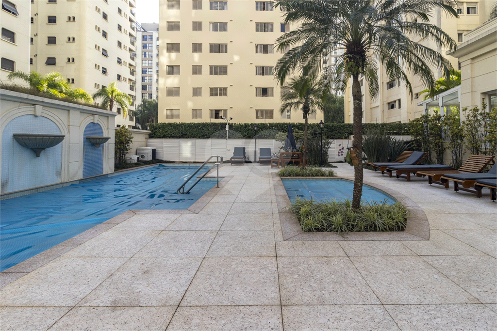 Venda de Apartamento novo em Pinheiros com 2 suítes e 2 vagas