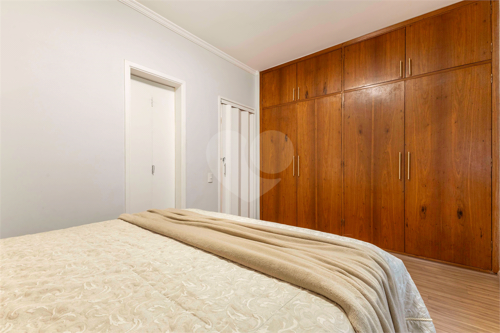 Apartamento de 120m. reformado em Higienópolis.