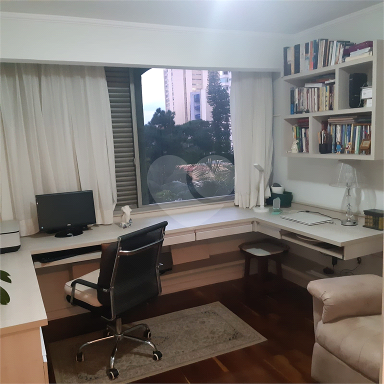 Apartamento à venda com 3 quartos, 115m² - Foto 12