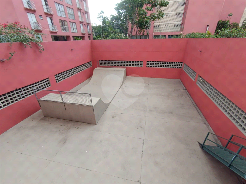 APARTAMENTO em CASA VERDE