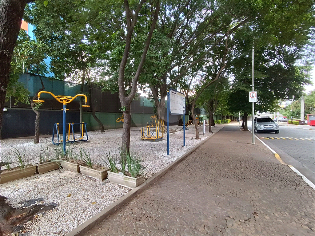 APARTAMENTO em CASA VERDE