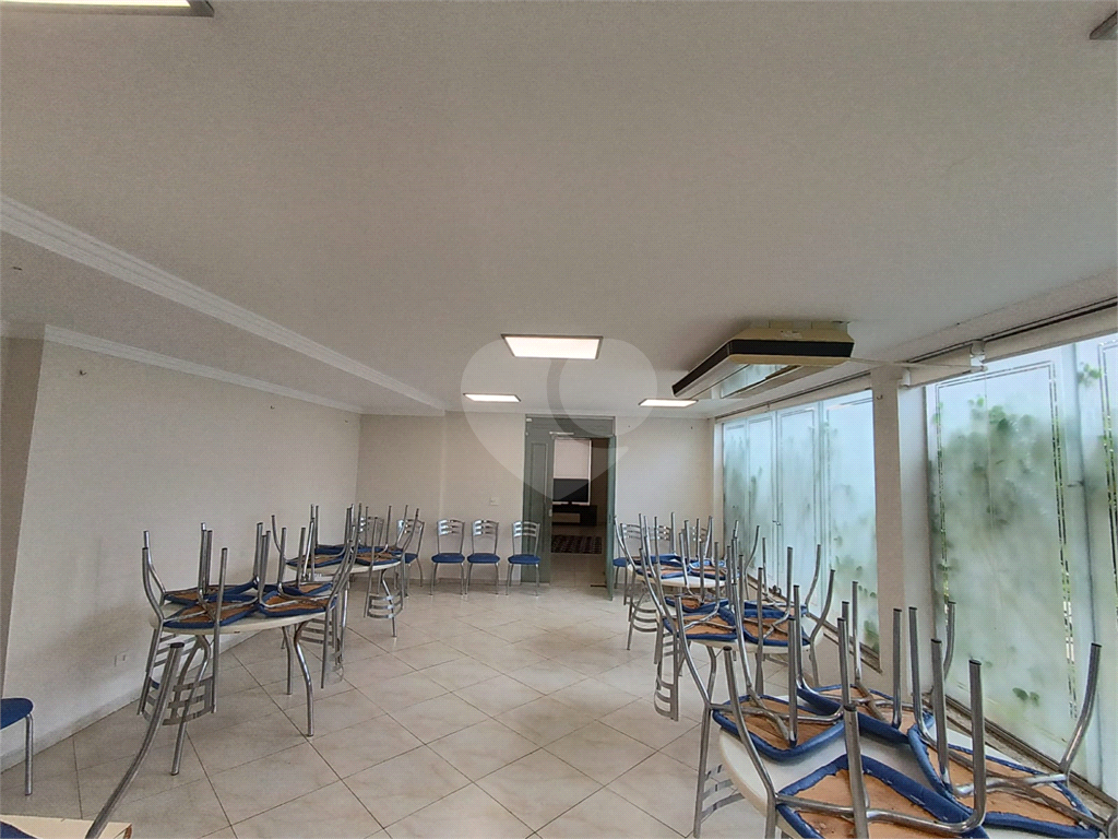 APARTAMENTO em CASA VERDE