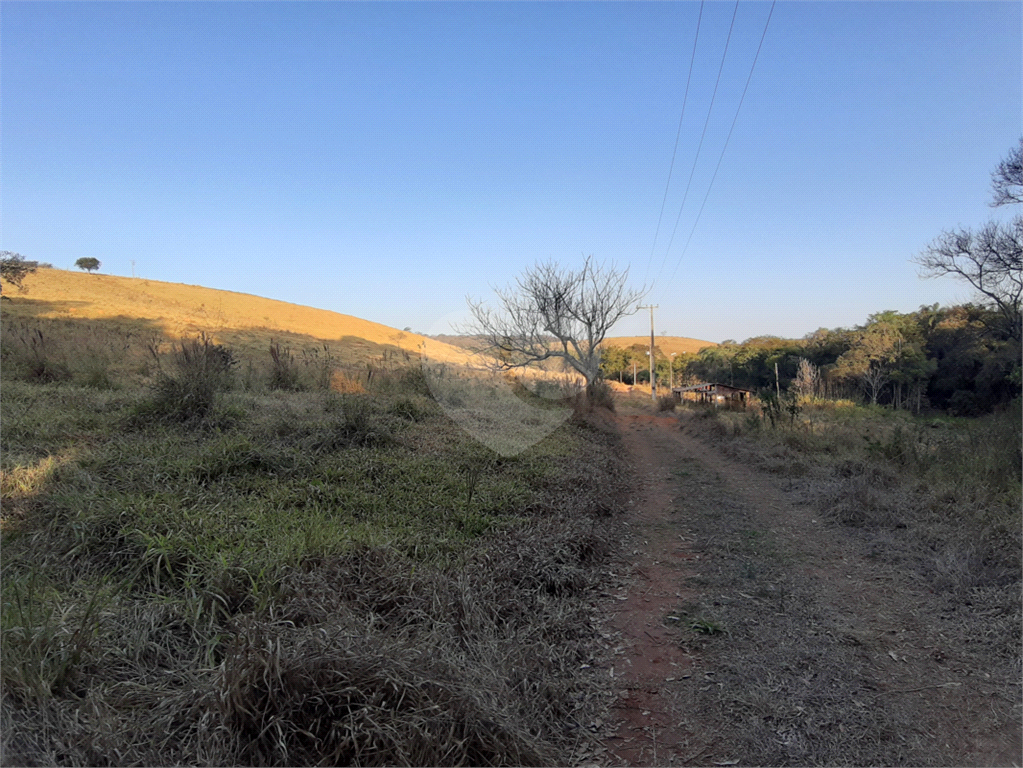 ÁREA DE TERRA em BAIRRO DO PINHAL