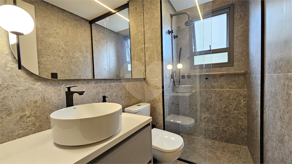 APARTAMENTO em PERDIZES