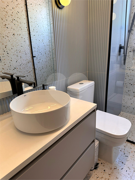 APARTAMENTO em PERDIZES