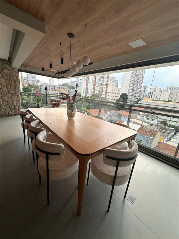 APARTAMENTO em PERDIZES