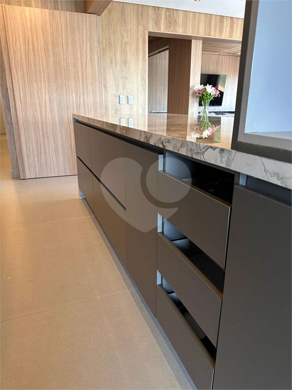 APARTAMENTO em PERDIZES