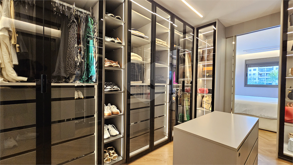 APARTAMENTO em PERDIZES