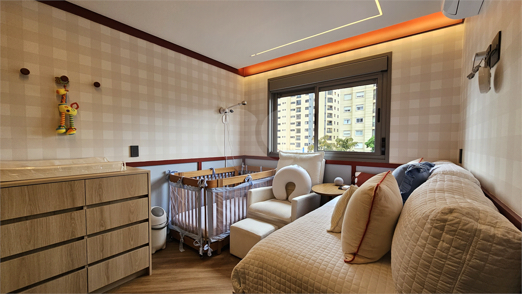 APARTAMENTO em PERDIZES