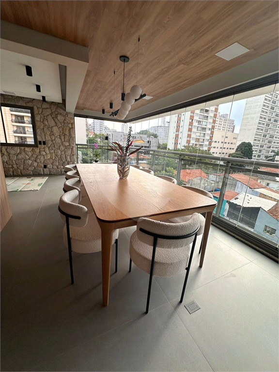APARTAMENTO em PERDIZES