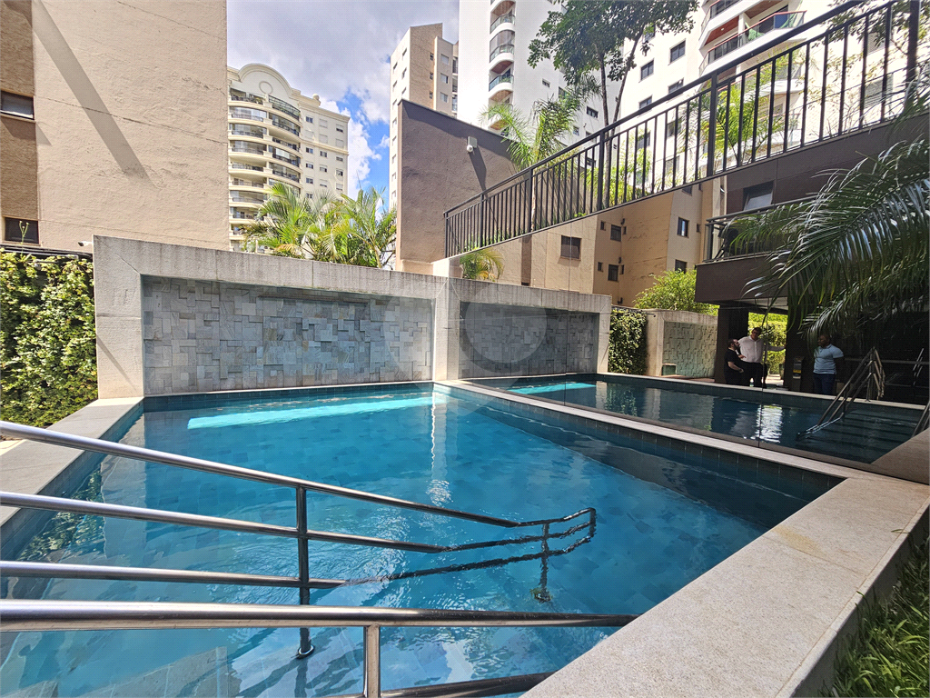 APARTAMENTO em PERDIZES