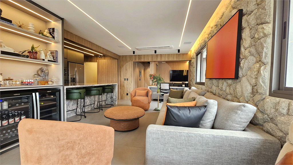 APARTAMENTO em PERDIZES