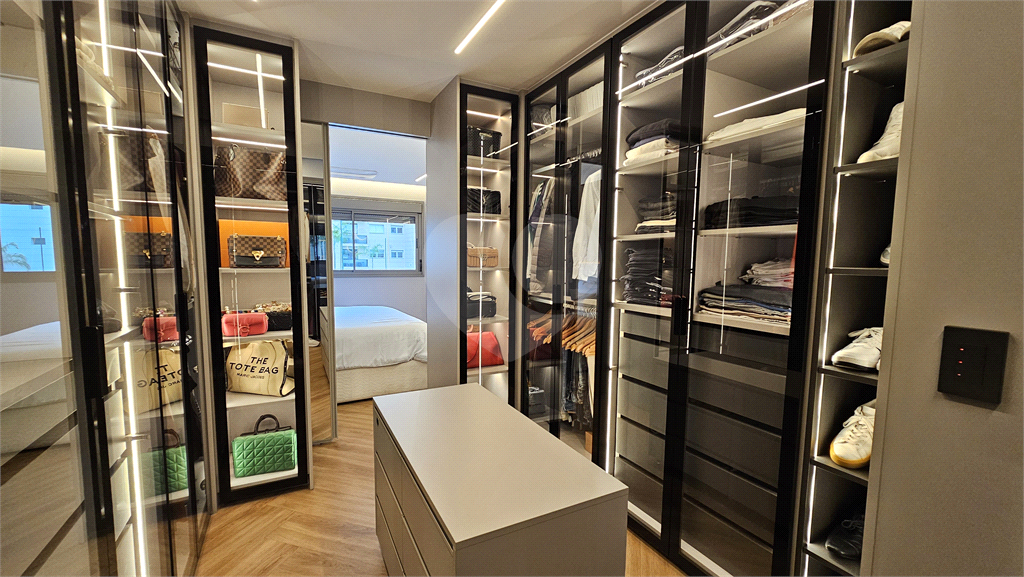 APARTAMENTO em PERDIZES