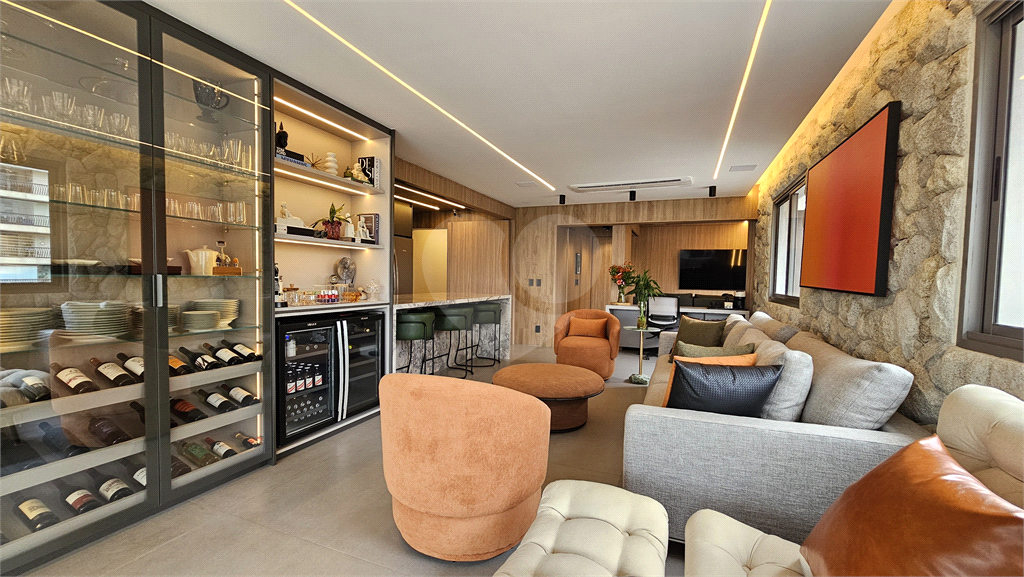 APARTAMENTO em PERDIZES