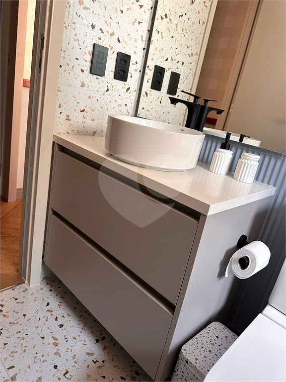 APARTAMENTO em PERDIZES