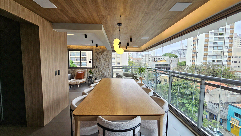 APARTAMENTO em PERDIZES