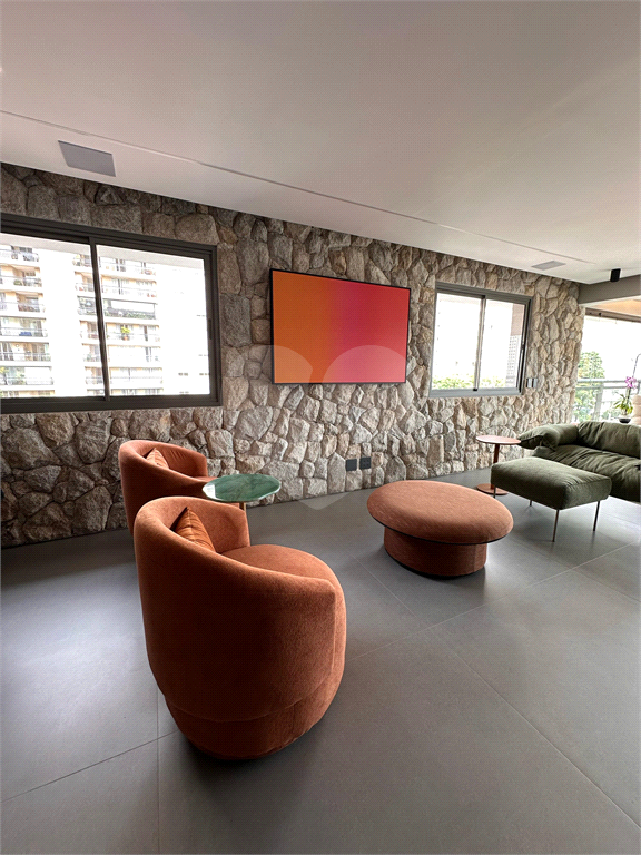APARTAMENTO em PERDIZES